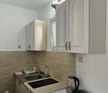 Mrcevac Apartment | Tivat studio apartment 5 min from airport Tivat
