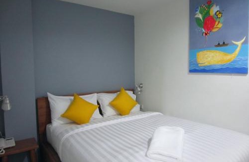 Downtown Krabi Hotel | Tiya House Rooms & Cafe