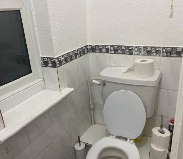 Tilbury Apartment | Tms3bdr!Tilbury!FreeParking!