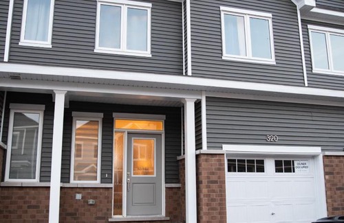Ottawa Division House | TN Homes