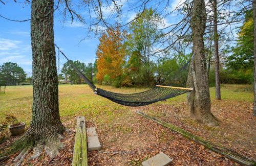 Broken Bow House | To the Moon Cozy Studio for 2