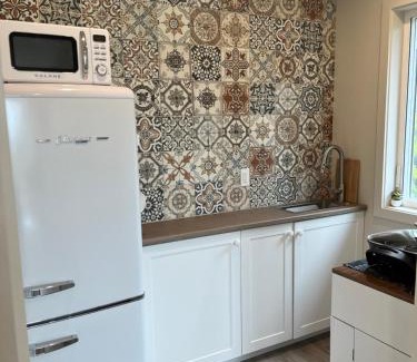 Northern Bruce Peninsula Bed & Breakfast | Tobermory Tides bed and breakfast