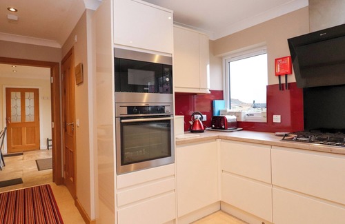 Finsbay Cottage | Tobson