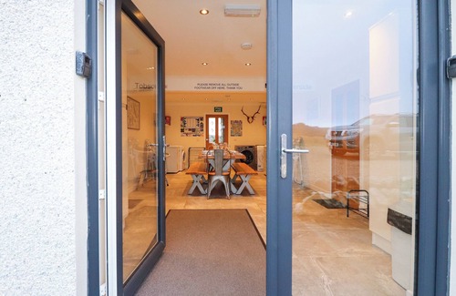 Finsbay Cottage | Tobson