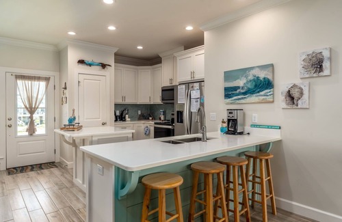 Dauphin Island House | Toes in the Sand - Gulf Beachside, 4 Bedroom, 4 Bath, Dog Friendly, Sleeps 12