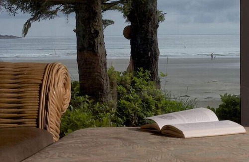 Tofino House | Tofino~ Chesterman~ Beach~ Architecturally~ Designed~ House Chahayis~ Sleeps 6