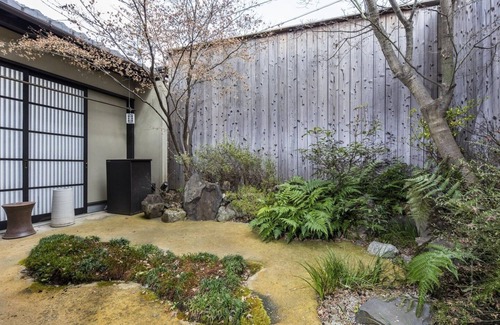 Higashiyama House | Tofukuji Sakura 東福寺 桜