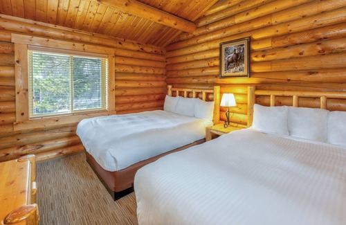 Moran Cabin | Togwotee Mountain Lodge