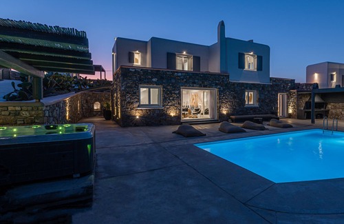Kanalia Villa | Tohu Villa 1, 5BR,heated jacuzzi and Private pool!