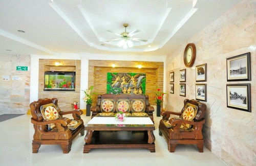Lop Buri Hotel | Tokyo Hotel