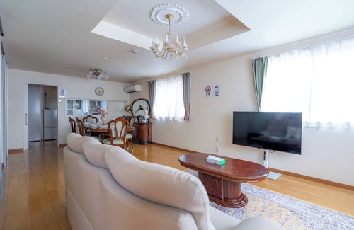 Katsushika Villa | Tokyo Koiwa European Villa 4 Bedrooms 2 WC 1EV Haneda Narita Direct Max 8 Guests
