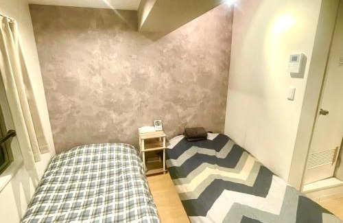Shibuya Apartment | Tokyo Meguro River House In Nakameguro