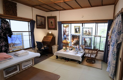 Nezu House | Tokyo Nezu Stained Glass Museum & Guest House (Since 2008)