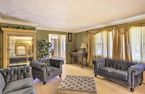 Toledo House | Toledo Home with Direct Golf Course Access!