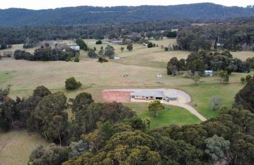 Tolmie House | Tolmie Villa 30 min from Mt Buller
