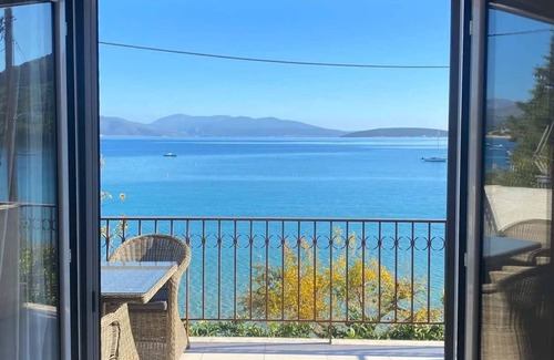 Tolo House | Tolo Beach House Above the Sea w Breathtaking View