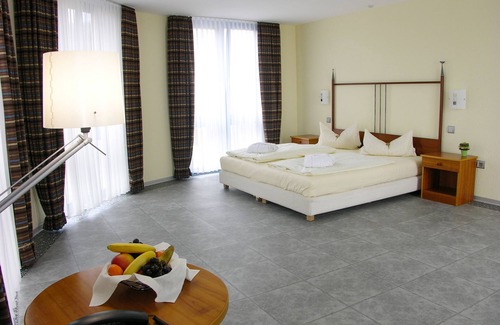 Bad Salzschlirf Hotel | Tomesa Fachklinik und Gesundheitszentrum