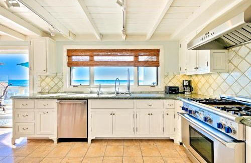 Capistrano Beach House | Tommy Bahama Beach Rd II
