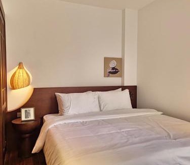 Đien Bien Apartment | TON THAT THIEP Tropical house Maya Dung