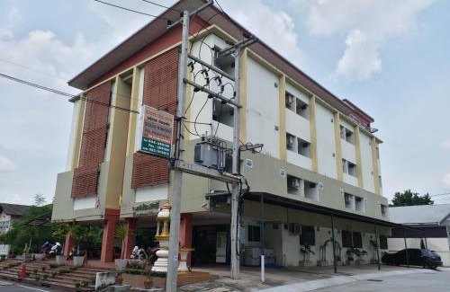 Nai Mueang Apartment | TongPrasit Place