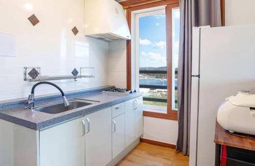 Pinari-gol House | Tongyeong Haeorum Kids Pension