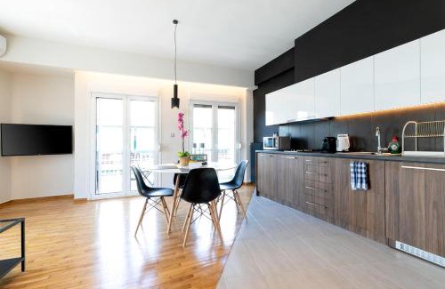 Thissio Apartment | TONI'S 2BD Home for Superman and Superwoman.