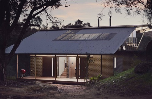 Toodyay House | Toodyay Art Shack on Avon River - Stayz Holiday Home Awards finalist 2019