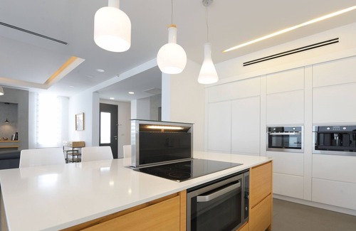 Eilat Villa | Top Design Luxury Villa in Eilat with Heated Pool, Hot Tub and Saunas