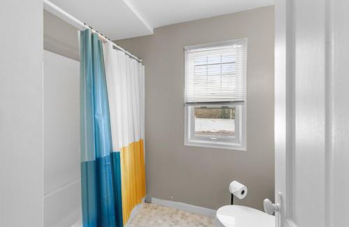 Downtown Omaha Apartment | Top-Floor 1BR Apartment in Omaha