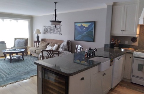 Kaslo Condo | Top floor and beautiful view at Marina Ridge on Kaslo Bay