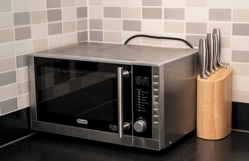 Whittington Apartment | Top Floor Apartment – 2 Mins to Train Station, Near London Museum