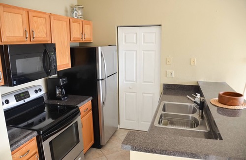 Seminole Condo | Top-Floor Coastal Condo - 2BR 2BA, Pool & Pickleball, Near Beach,Gated Community