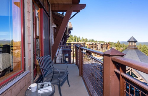 Truckee Condo | Top Floor Condo in Northstar Village