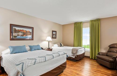 North East House | Top Floor Handicap Accessible Bay View