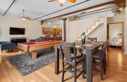 Wholesale District Apartment | Top Floor Loft in Downtown Indianapolis