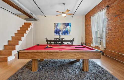Wholesale District Apartment | Top Floor Loft in Downtown Indianapolis