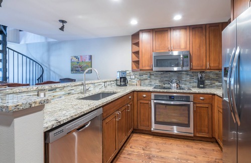 Telluride Condo | Top-Floor Luxury Pet-Friendly Condo at the River Club