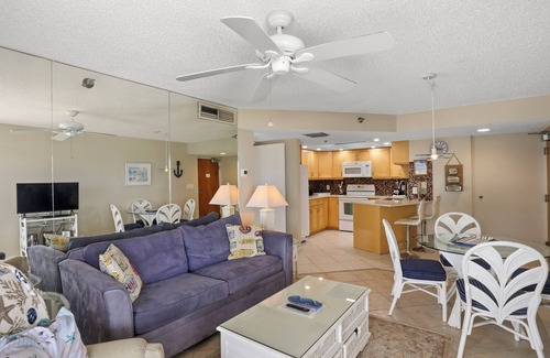 St. Pete Beach Condo | 🌅 Top-Floor NE Corner Retreat — Sunrise to Sunset Views