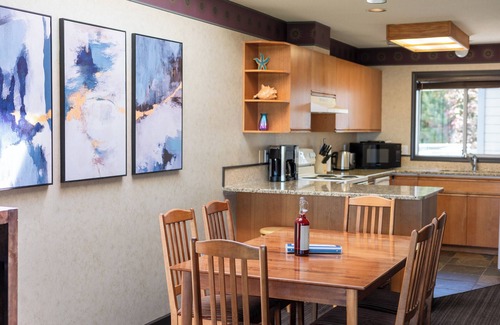 Regional District of Nanaimo Condo | Top floor ocean view 2 bedroom, 2 bathroom condo!