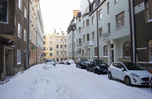 Kruununhaka Apartment | Top floor studio-apartment in Kruununhaka