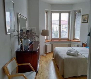 Toolo Apartment | Top-floor studio, near park & sea, great transit