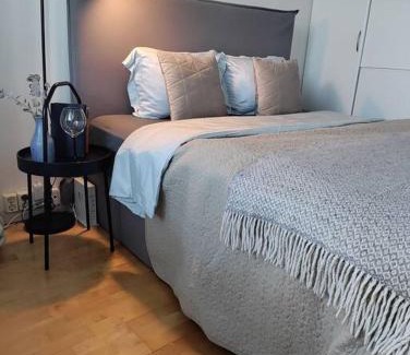 Toolo Apartment | Top-floor studio, near park & sea, great transit