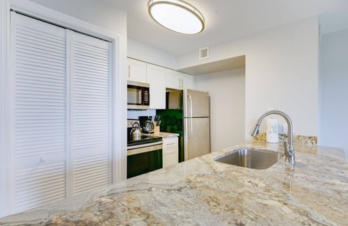 Tavernier Condo | Top Floor unit with a ocean view! PRIVATELY OWNED