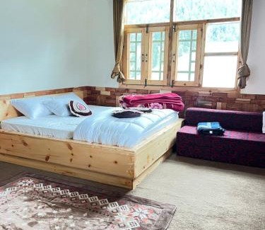 Naltar Valley Hotel | Top Hill Resort