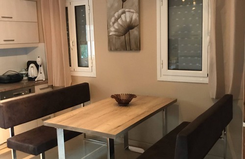 Pylos-Nestoras House | Top holiday home private pool by the sea with private garden for single use