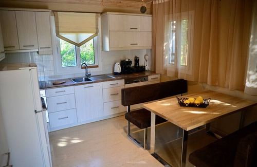 Pylos-Nestoras House | Top holiday home private pool by the sea with private garden for single use