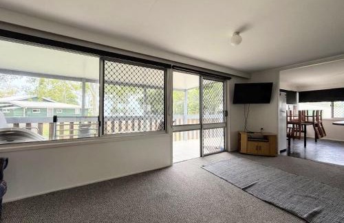 Traviston Apartment | Top Level Unit With Gorgeous Waterviews