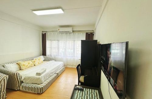 Rama 9 Apartment | Top Location! 800m MRT Rama9