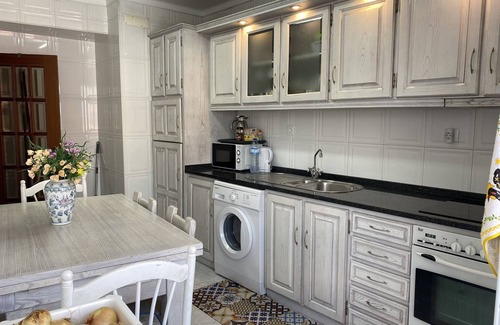 Bonfim Apartment | Top maisonette with terrace near the center