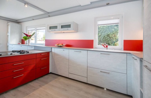 Puerto de la Cruz Condo | Top modern penthouse, heated pool, garden, beach within walking distance, parking space